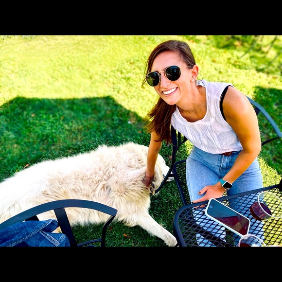 Meet your Posher, Katie - Picture 2 of 3